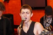 В арт-кафе «Химера» відбувся концерт «Dude Bobr Party #6»