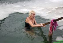 На "Буковелі" відбувся третій фестиваль моржів