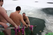 На "Буковелі" відбувся третій фестиваль моржів