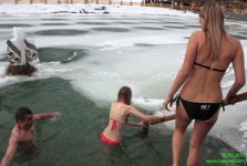 Четвертий Всеукраїнський Фестиваль моржів на Буковелі