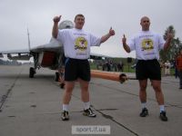 Двоє іванофранківців потягнули винищувач МіГ-29