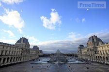 Відкрилася перша українська мистецька виставка в Луврі